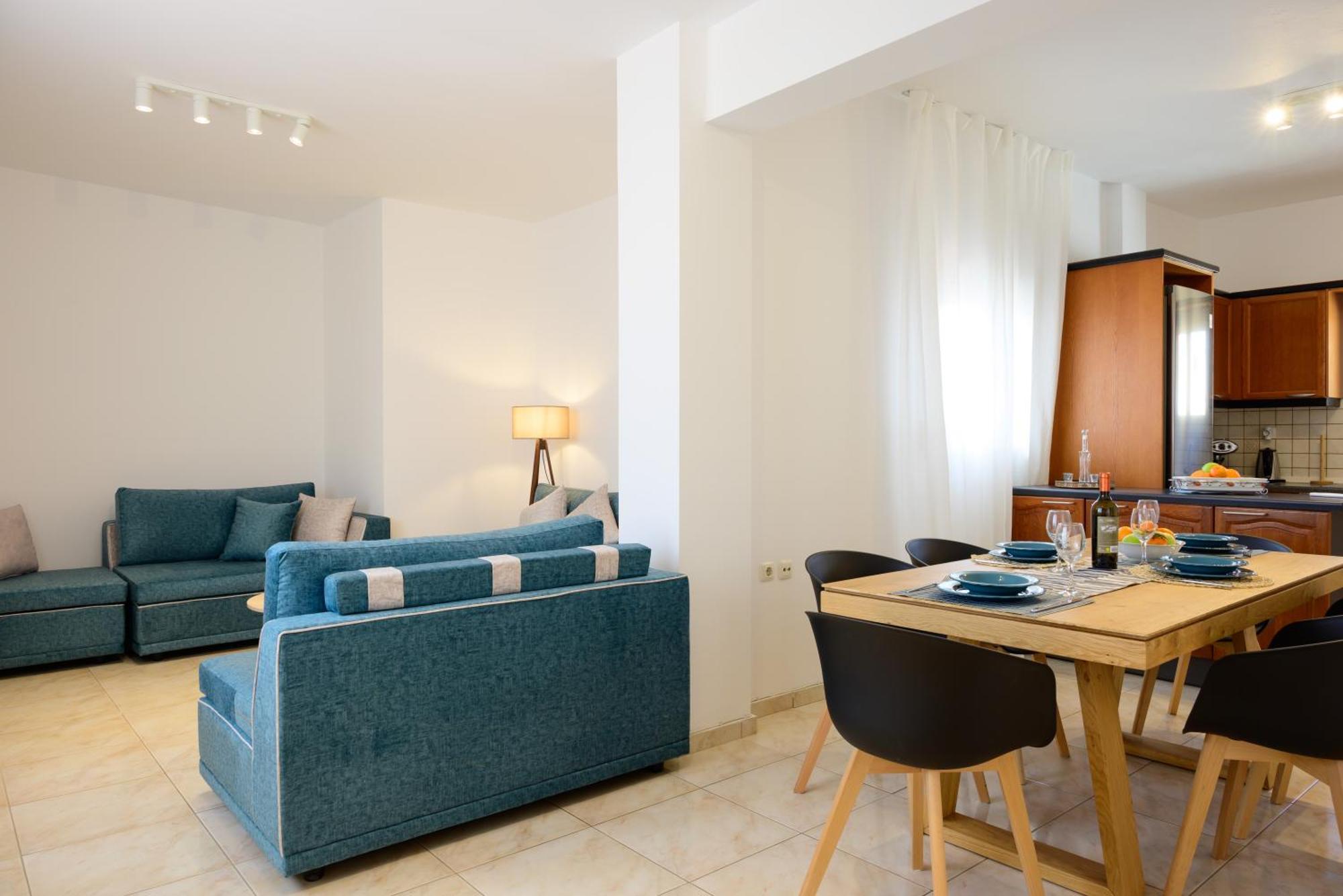 Summer Retreat 3rd Floor * Agios Nikolaos (Crete)