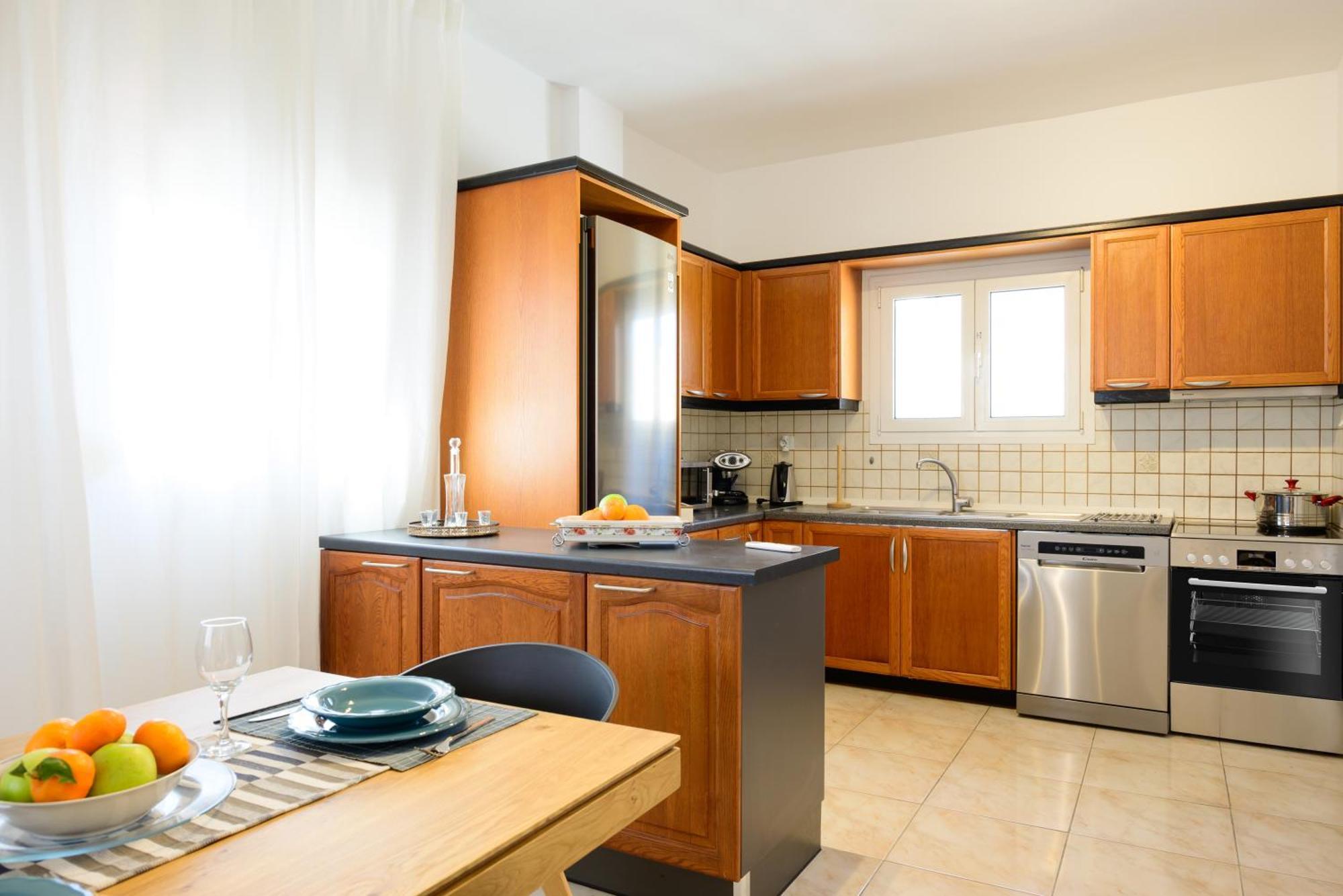 Summer Retreat 3rd Floor Apartment Agios Nikolaos (Crete)